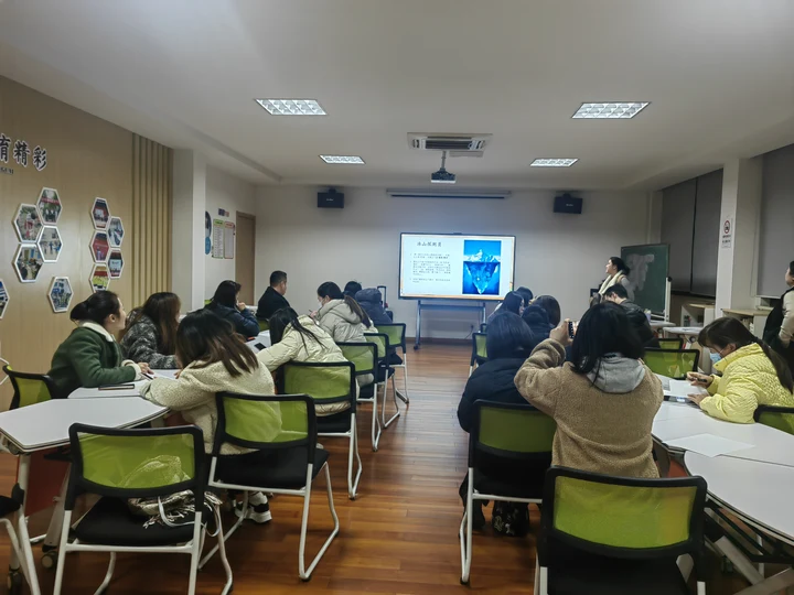 7083f13010114332af627d1e381abf01